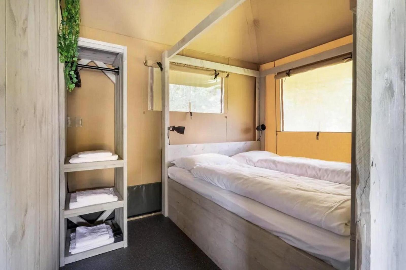 Glamping Lodge With Eco-Wellness Зеволде Экстерьер фото