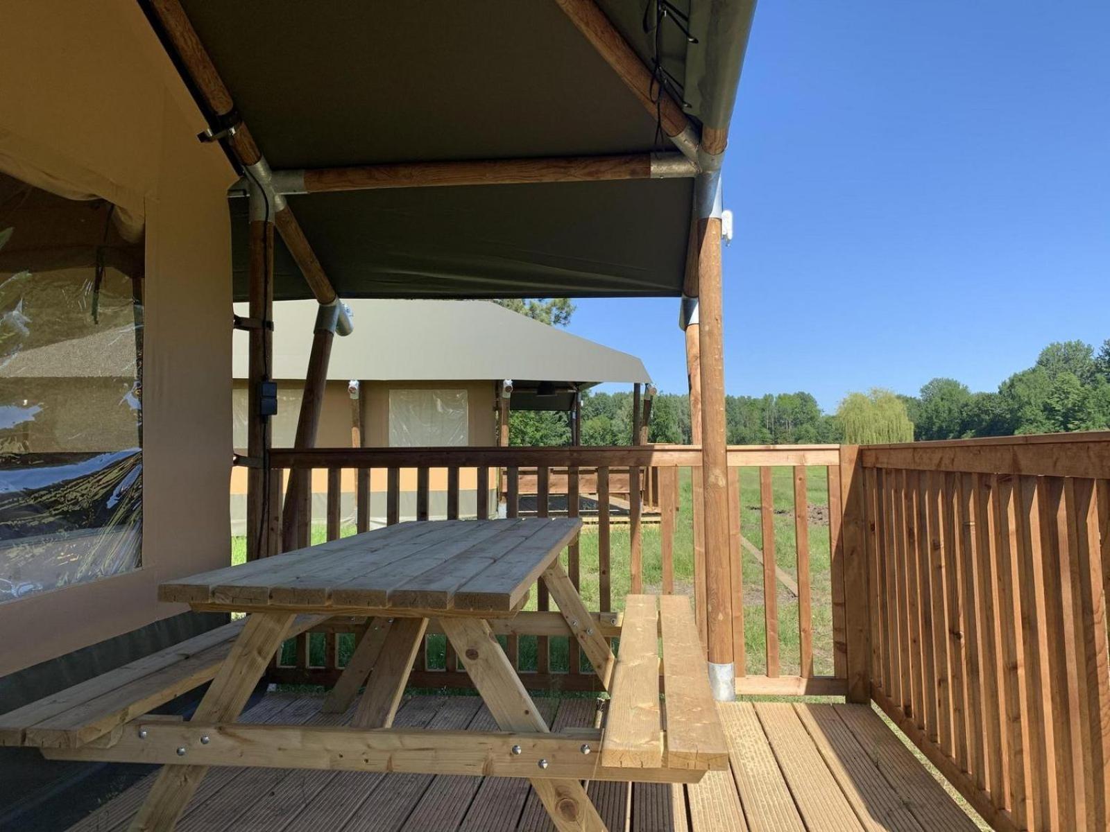 Glamping Lodge With Eco-Wellness Зеволде Экстерьер фото