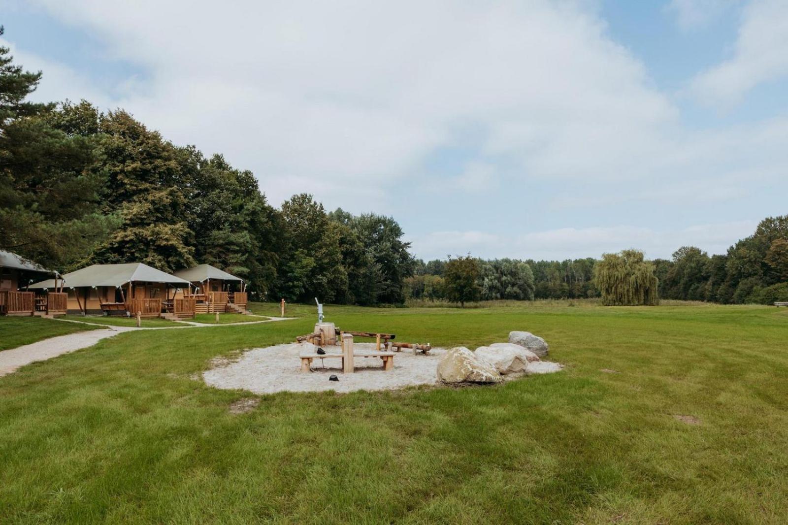 Glamping Lodge With Eco-Wellness Зеволде Экстерьер фото