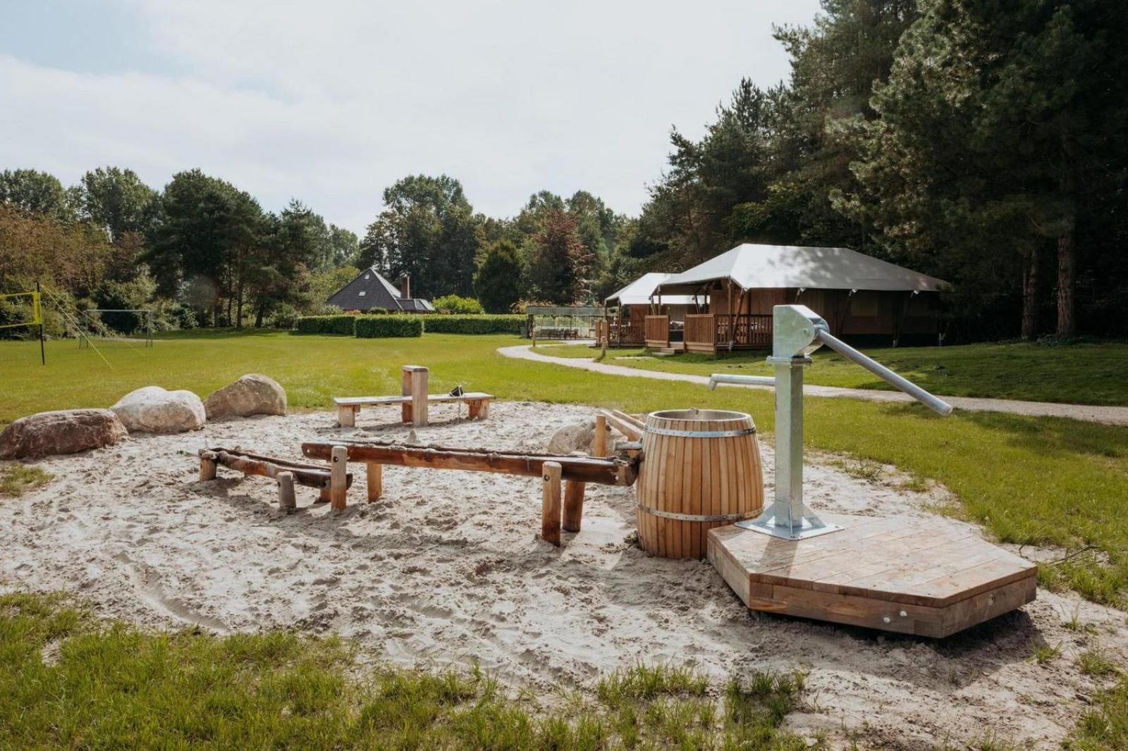 Glamping Lodge With Eco-Wellness Зеволде Экстерьер фото